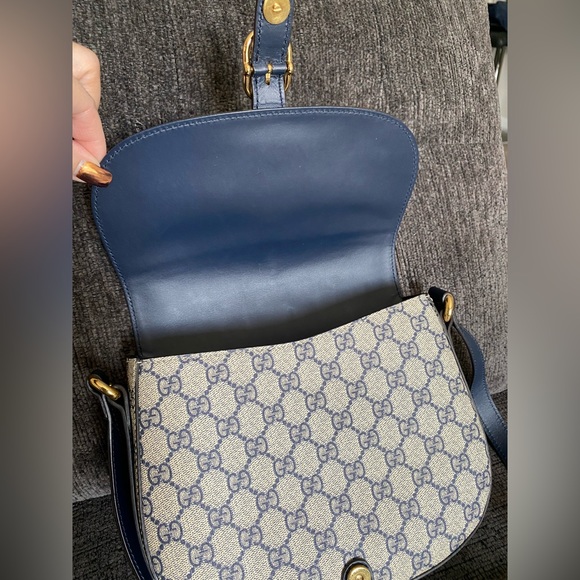 GUCCI GG Supreme Monogram Shoulder Bag - Picture 13 of 15